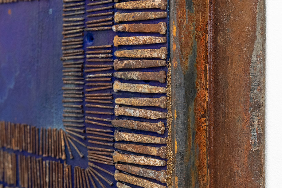 <b>Title: </b>EL LABERINTO DE YIN - HIDING PLACE<br /><b>Year: </b>2023<br /><b>Medium: </b>Salt, pigments rusted nails on wood with steel frame<br /><b>Size: </b>44 x 44.5 cm